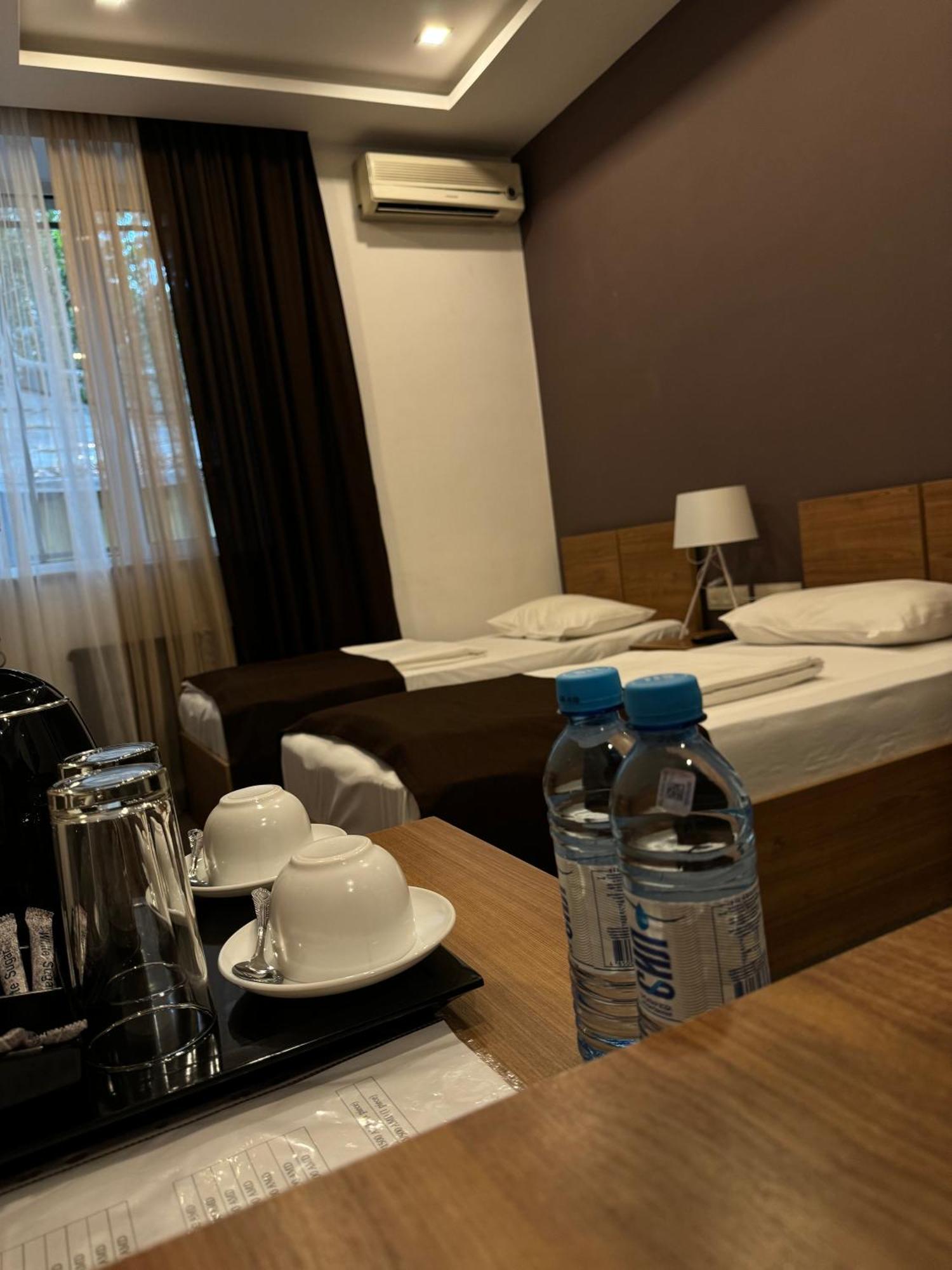 Moscow Boutique Hotel Jerevan Exteriör bild