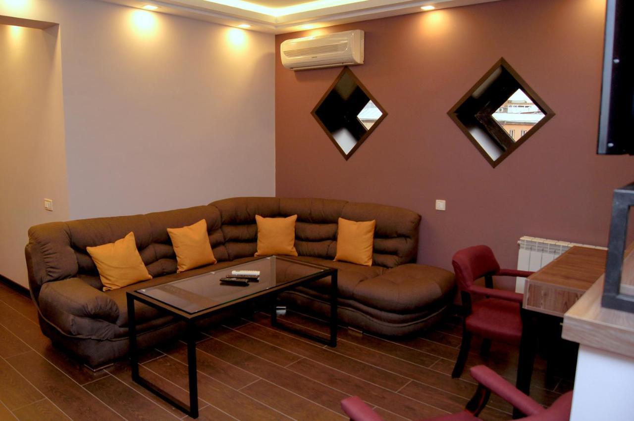 Moscow Boutique Hotel Jerevan Exteriör bild