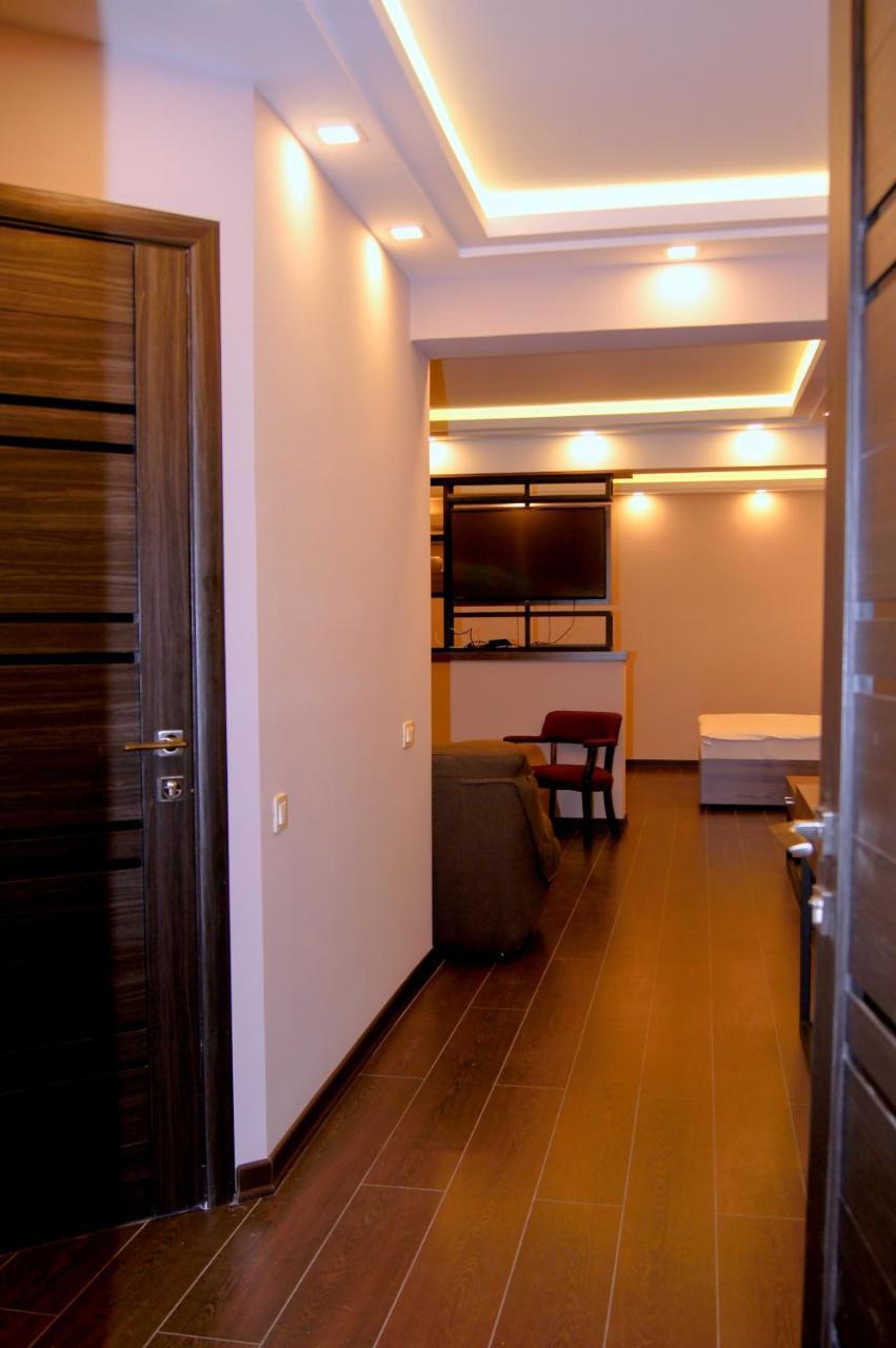 Moscow Boutique Hotel Jerevan Exteriör bild