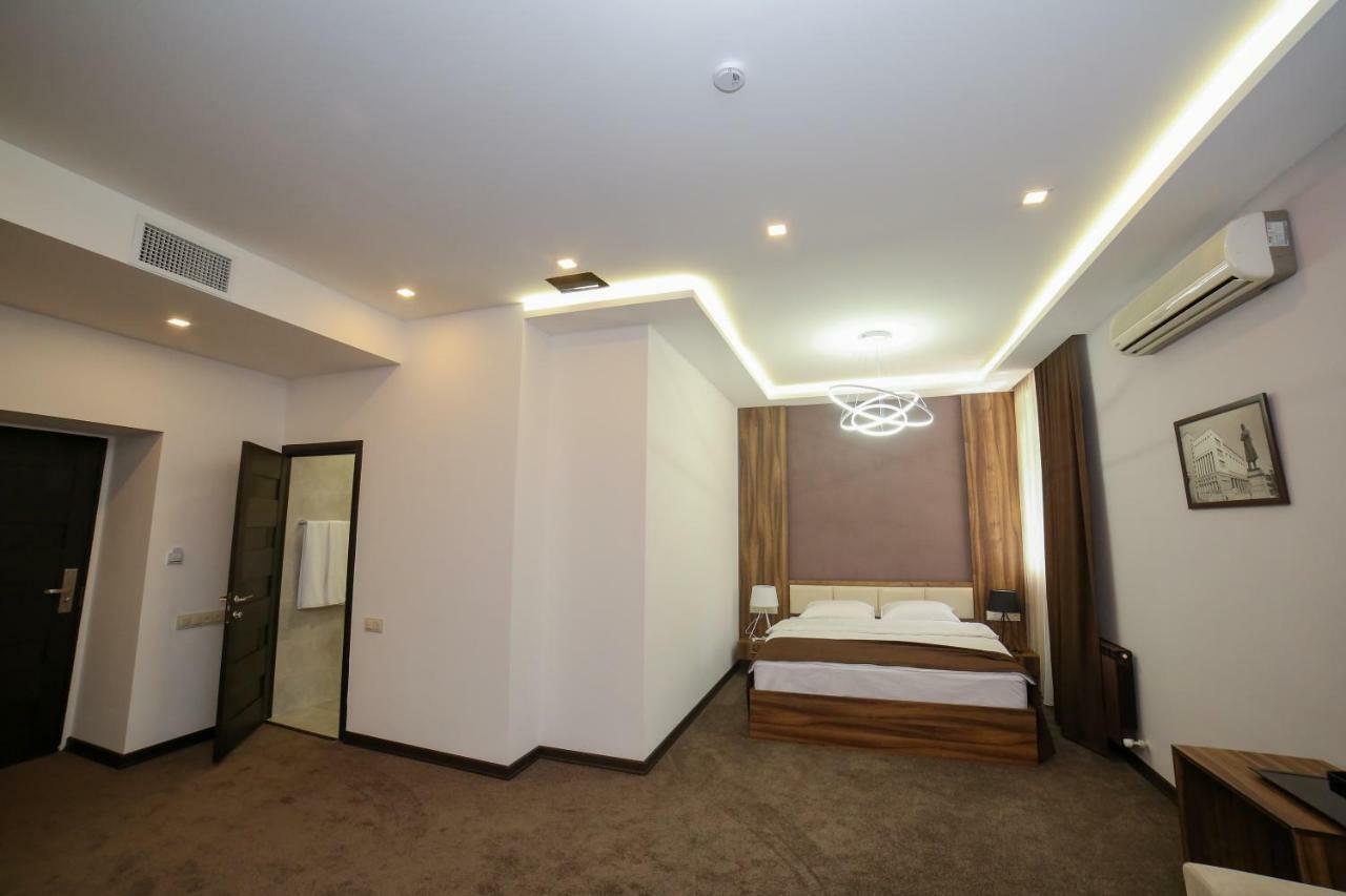 Moscow Boutique Hotel Jerevan Exteriör bild