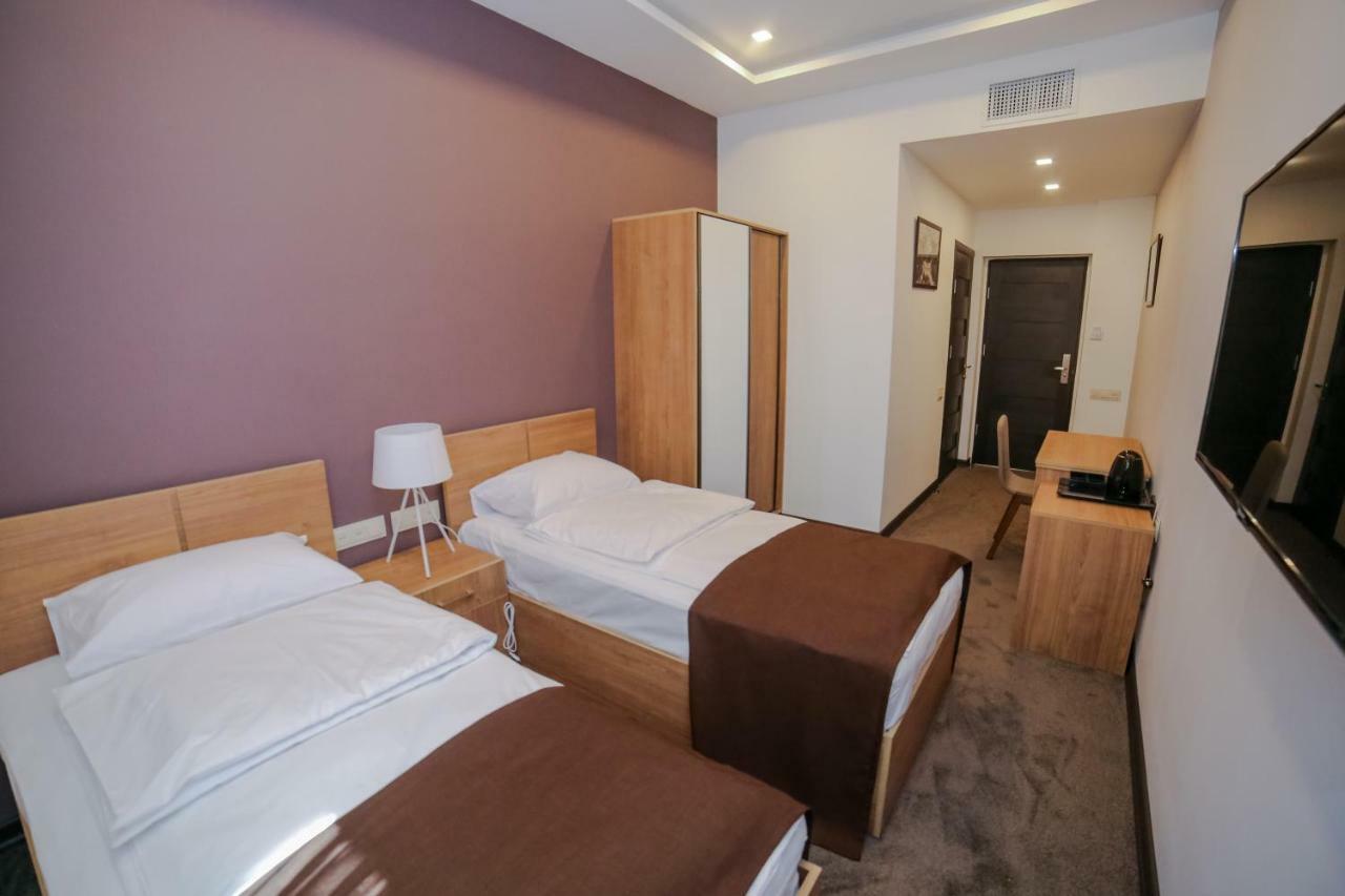 Moscow Boutique Hotel Jerevan Exteriör bild