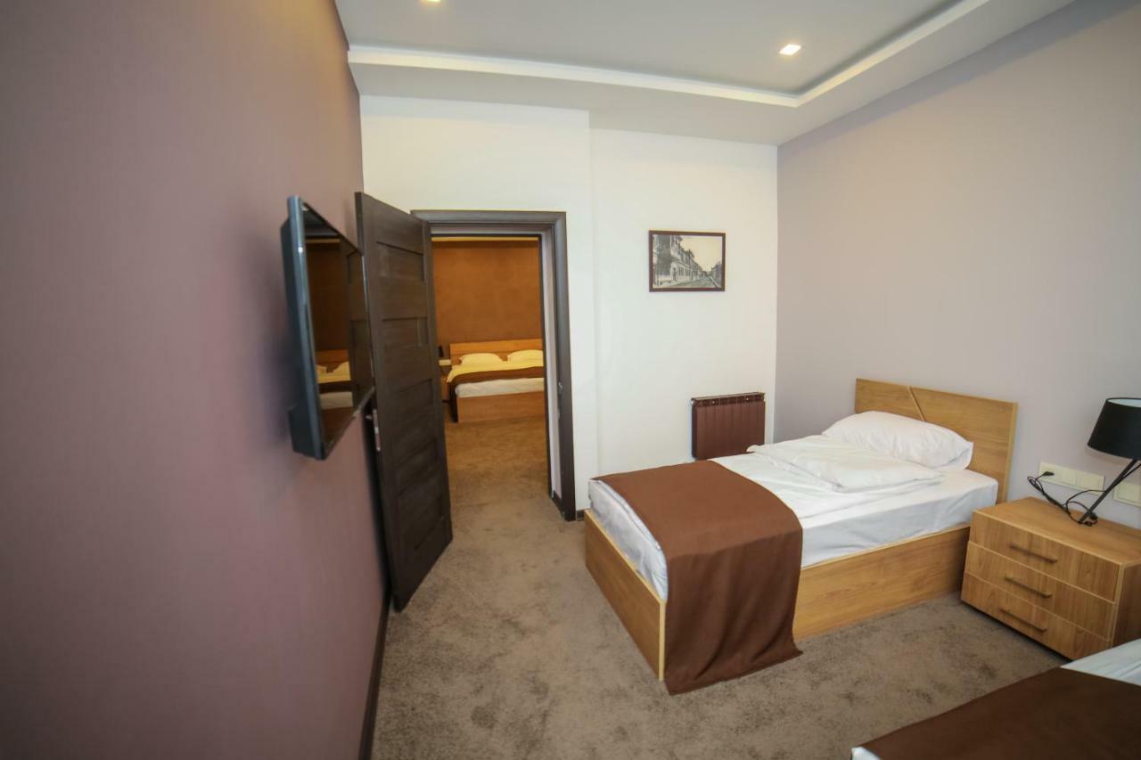 Moscow Boutique Hotel Jerevan Exteriör bild